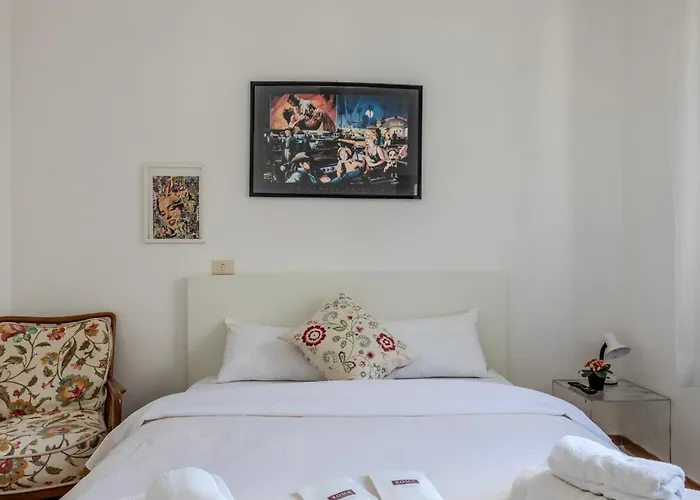 Turati Guest House
